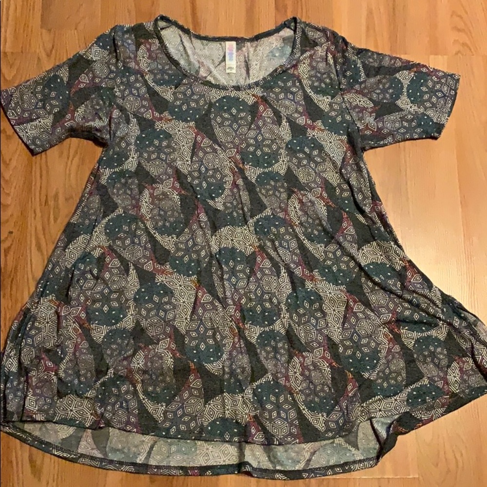 Lularoe Perfect T